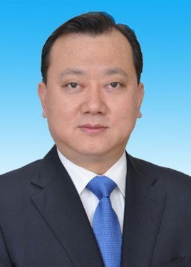 北大畢業(yè)的60后李丹履新內(nèi)江市代理市長，專業(yè)背景引發(fā)關注